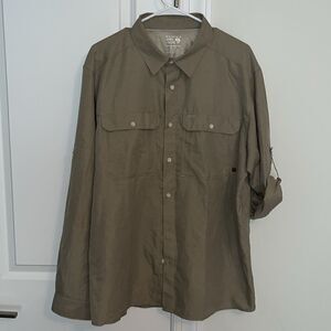 Mtn Mountain Hardwear Polyester travel safari vented walking trail hiking shirt